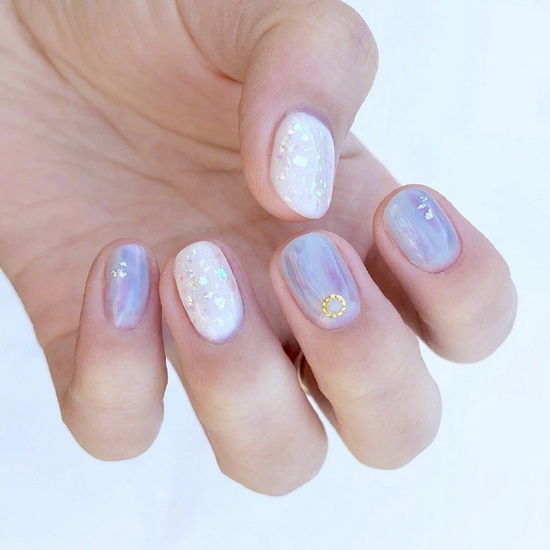 初秋美甲款式推荐 半透明感晕染美甲