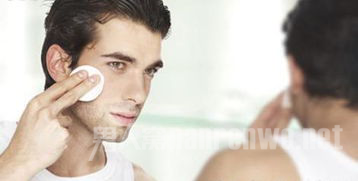 男士皮肤需要保养 坚持正确护肤方式才能达到最好效果