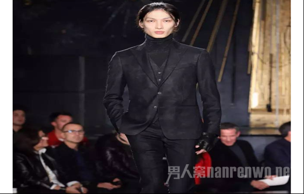 新生代耀眼长发男模 逐渐成为T台走秀新势力