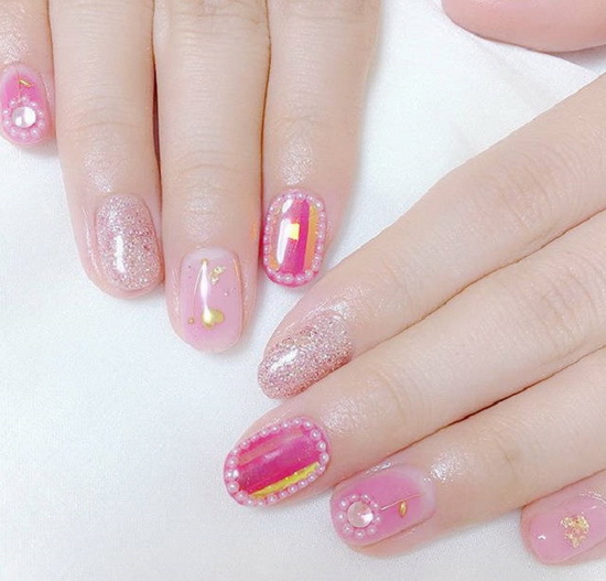 初秋美甲款式推荐 半透明感晕染美甲