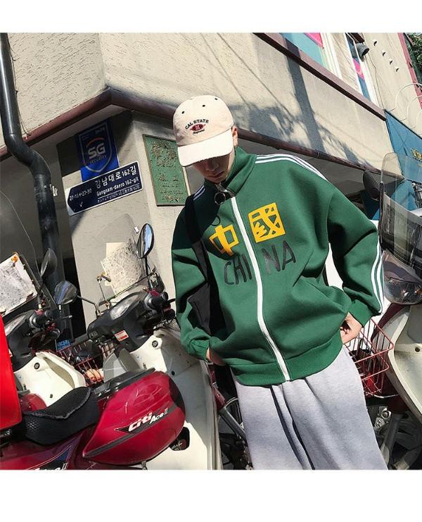 校园运动风应该怎么穿 今年大玩校园时尚复古情怀