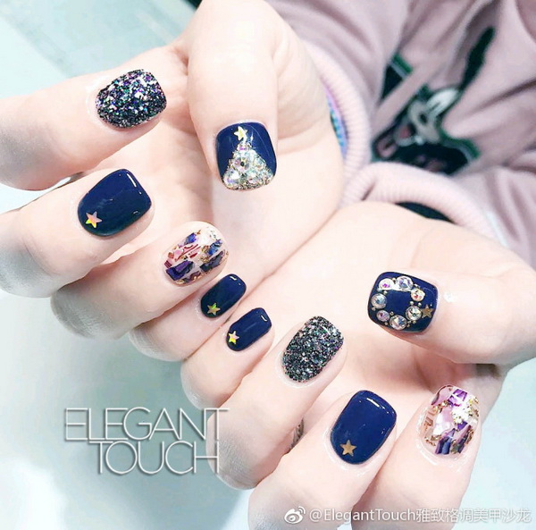 2018流行的“星星美甲”彩绘图案