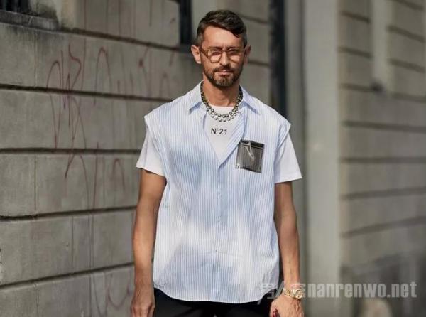 男人永远不能缺的条纹衬衫 怎样轻松穿出你的潮流范儿