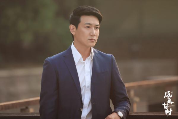 《风再起时》陆毅袁泉“方盒CP”相顾无言 朱雨辰黑化引关注