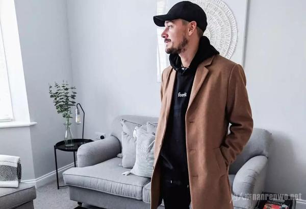 驼色大衣穿出你的暖男style 驼色大衣怎么搭配？