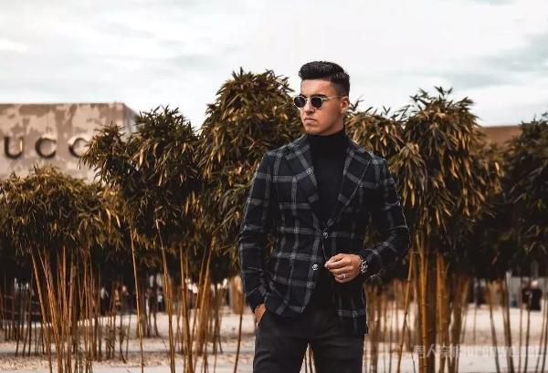 秋冬男士的休闲西装搭配？连背影都这么帅！