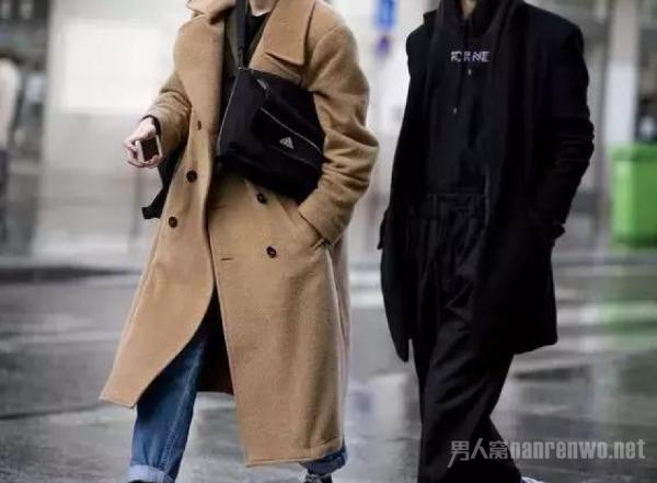 驼色大衣穿出你的暖男style 驼色大衣怎么搭配？