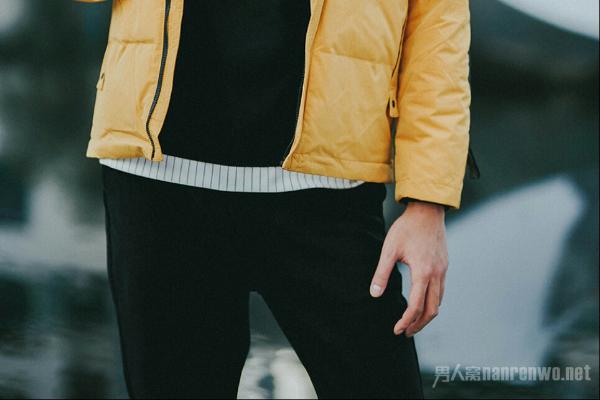 韩版潮流印花条纹休闲羽绒服 你冬天保暖的必备佳品