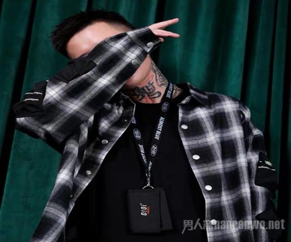 高中生也可以掌握时尚穿搭技巧 下面几种元素不可少