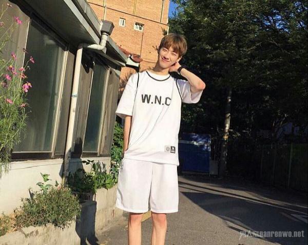 感受现在的时尚魅力 看看瘦瘦的男生穿什么更好看