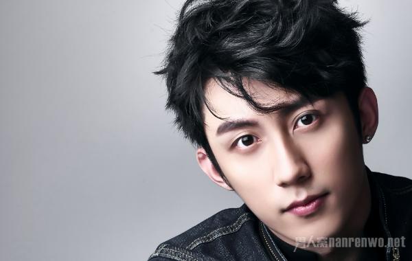 男士发型之如何像大明星黄景瑜一样拥有帅气的发型