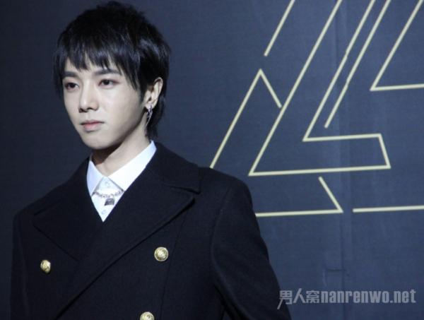 华晨宇发型之不一样的花花告诉你一款百变发型有多重要