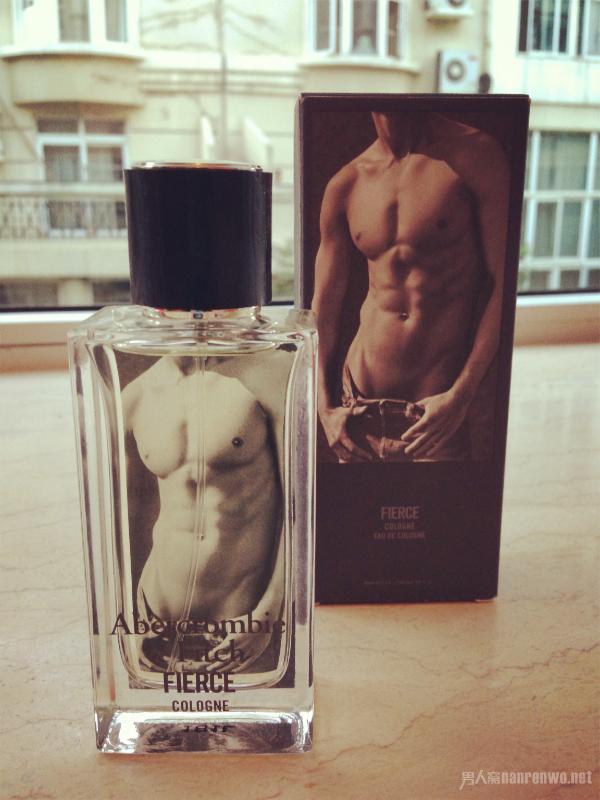 mai两款风格迥异的馥奇香型男士香水推荐 堪称经典