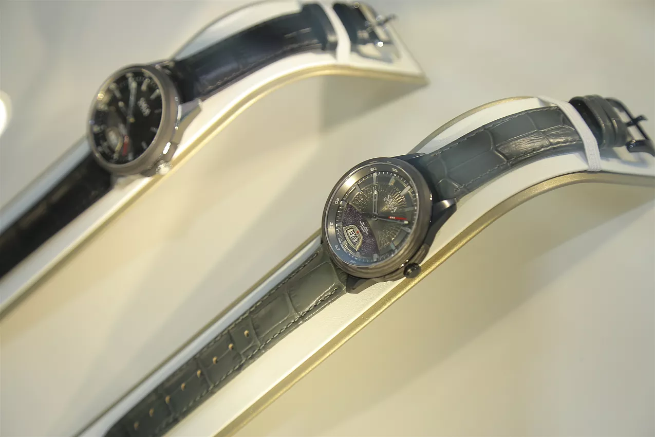 相约星际之旅 SAGA世家表闪耀2019中国(深圳)国际钟表展