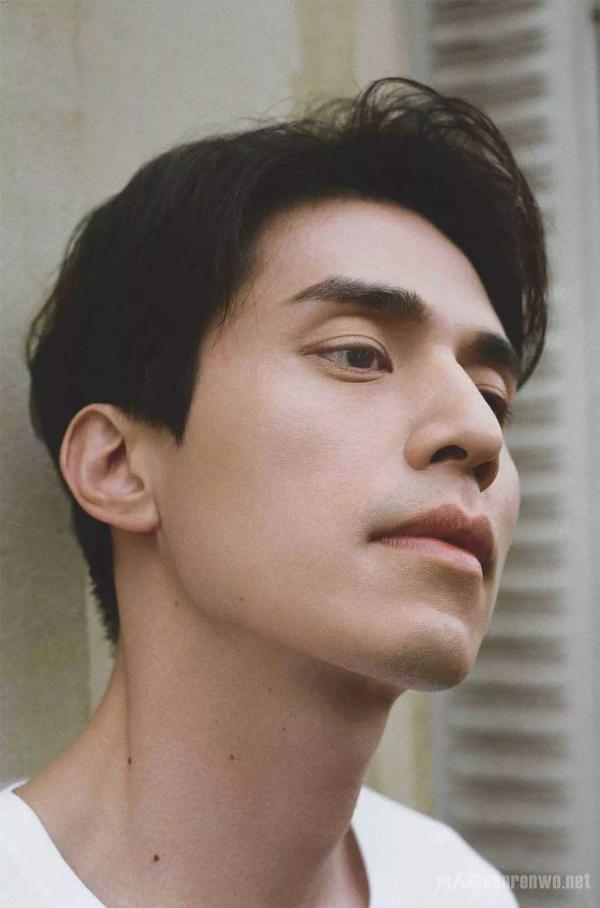 夏天男士必备护肤品有哪些？夏季男士必备的护肤品推荐