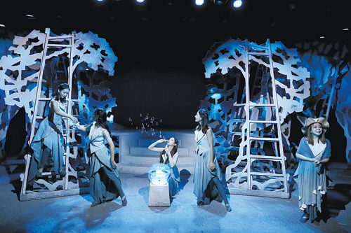 中丹联排儿童剧《小美人鱼》