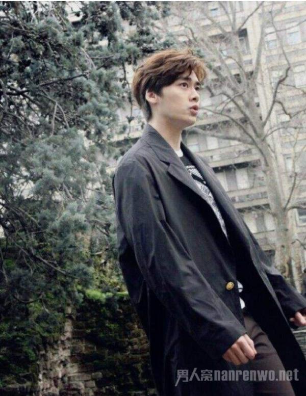 男士风衣逆天搭配 长腿效果明显 帅过明星都可以