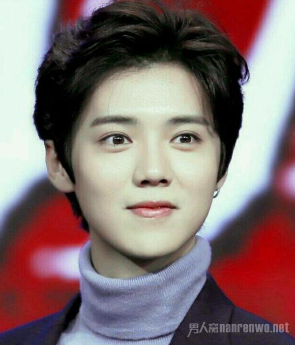 男生学院风发型 这3款小清新发型 你也可以拥有