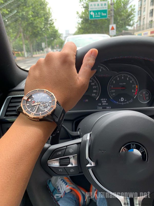 不会撞表关键也不贵 限量100块的雅典潜水系列值得买