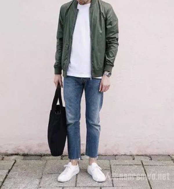 男友穿衣服怎么才能不土气 这三个穿衣法则快发给他