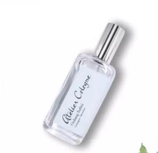 带有茶香味的三款香水 拥有一款就拥有不俗清香淡雅