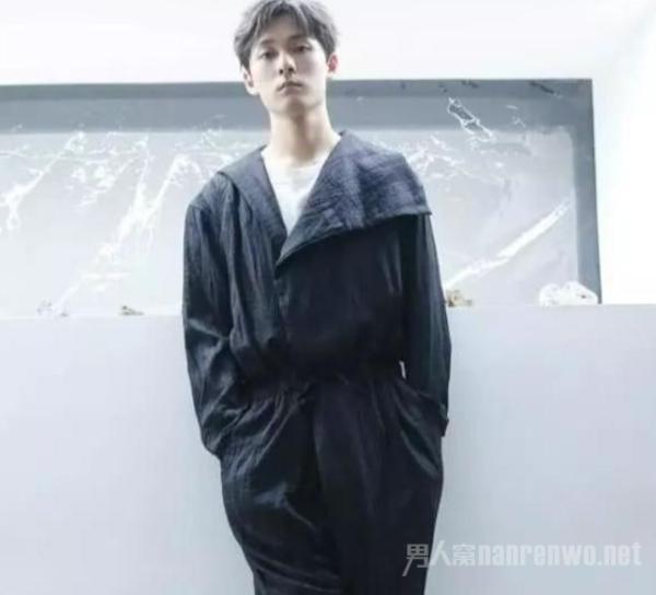 阳光帅气的男孩服装搭配 刘昊然帅气 许光汉亮了
