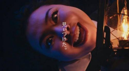 《约定的梦幻岛》做联动宣传，渡边直美表情诡异