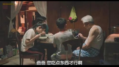 韩国电影《姐弟的夏夜》横扫各项大奖，导演尹丹菲处女作品