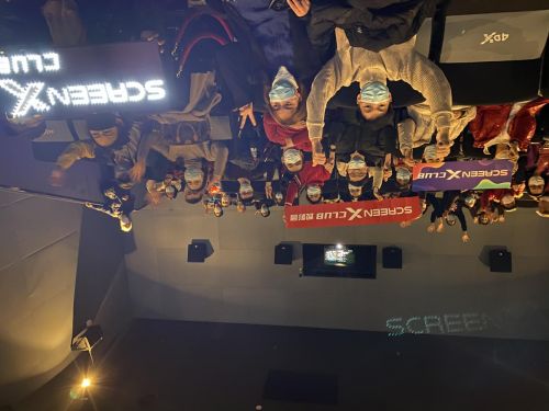 《唐探3》观影指南 4DXScreen 270°三面屏穿越东京