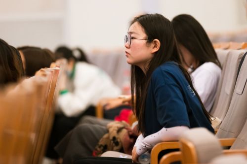 电影《柳青》中国人民大学路演 真实细腻的人物频获赞