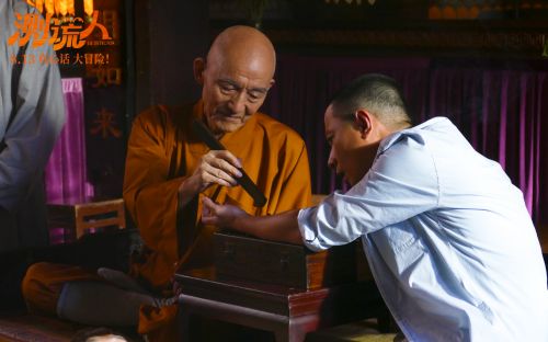 电影《测谎人》曝终极海报 全员梗王相约七夕之夜测谎局