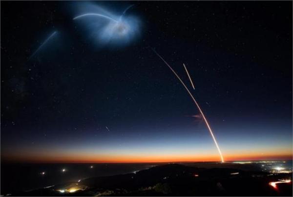 SpaceX猎鹰9号发射的照片竟然如此惊艳 宛如外星生物造访地球