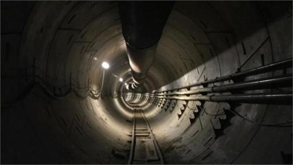 马斯克爆料首条高速隧道12月10日开放 网友纷纷表示不信