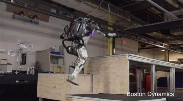 平台化！波士顿动力频炫新技：软银接手后的机器人明星，能否战胜商业化“心病”？
