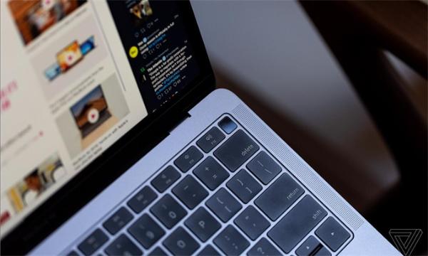 苹果2018新款MacBook Air测评：续航一流，Touch ID超快解锁，风扇略吵