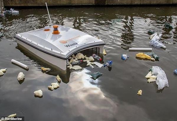 无人驾驶的垃圾清理船将现身迪拜 一次充电可“吃掉”1100磅垃圾