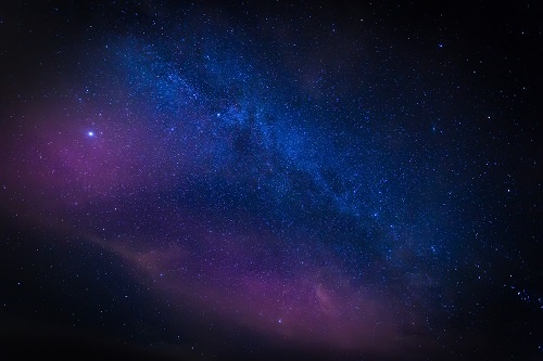 好一个“侧手翻”！天问一号完成远火点平面轨道调整 将拍摄火星两极影像