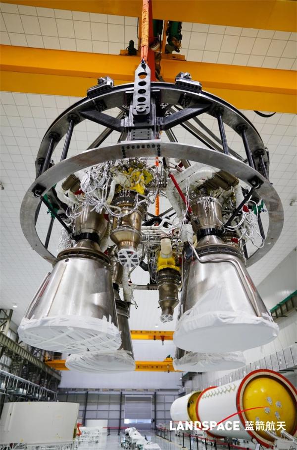 朱雀二号火箭一级发动机总装完成，蓝箭航天或成中国“SpaceX”