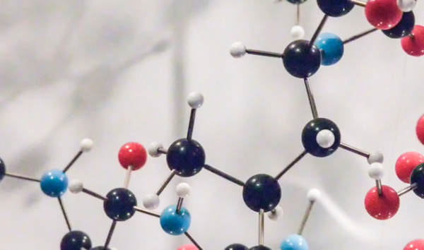 单程产率突破91%！科学家开发新型催化剂，苯乙烯生产更便宜、更环保