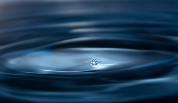 新研究：电离水导致的电子振荡可产生太赫兹辐射