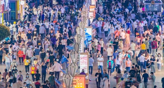 男人是下半身动物？新研究：男性慷慨程度与睾丸激素水平有关