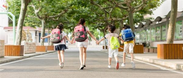 官方回应来了！教育部辟谣中小学学制改变：不属实