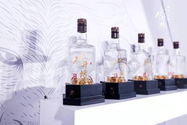 水井坊左手浓香右手酱香，新帅朱镇豪双轮驱动能否打造第二增长曲线？