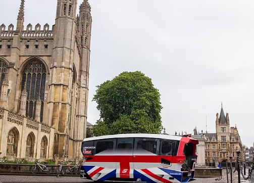 英国首辆自动驾驶穿梭巴上路，挑战真实世界主干道