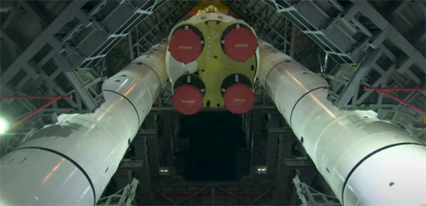 组装完成！NASA阿尔忒弥斯任务火箭SLS将于今年11月发射