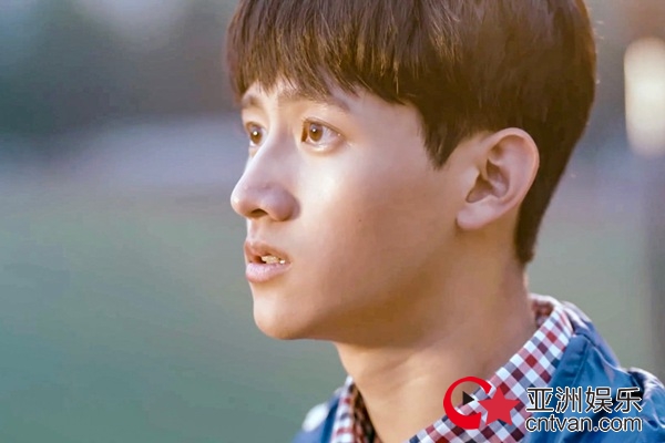 战宇《恋爱先生》献荧屏初吻&nbsp;初恋情节引热议