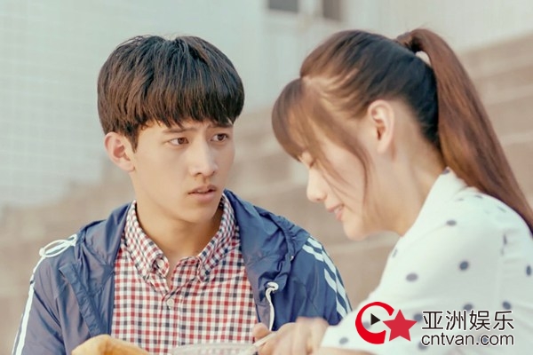 战宇《恋爱先生》献荧屏初吻&nbsp;初恋情节引热议