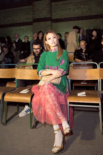 容祖儿伦敦混搭击中少女心 完美驾驭混搭主要靠气质