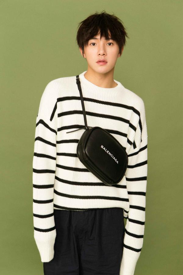 黄圣池时尚写真造型多变&nbsp;或文艺清新或痞帅不羁