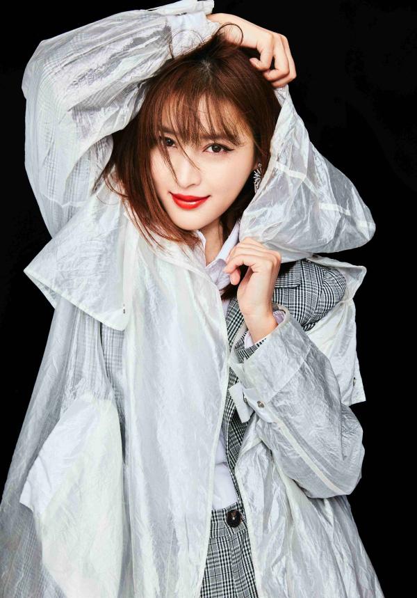 甘婷婷曝光生日大片&nbsp;酷girl玩转英伦风时尚